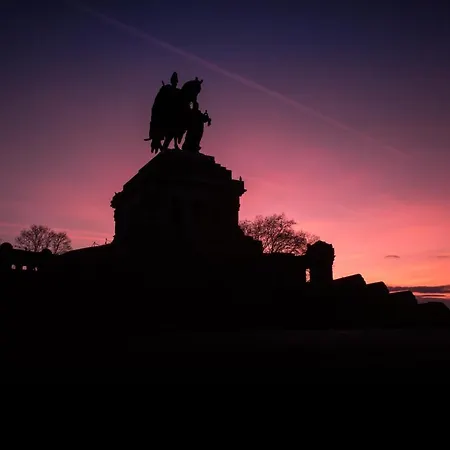 Schoene, Geraeumige Souterrain Mit Japangarten, Kostenlos Parkplatz * Koblenz (Rhineland-Palatinate)