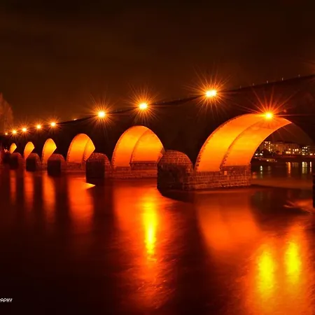 Schoene, Geraeumige Souterrain Mit Japangarten, Kostenlos Parkplatz *