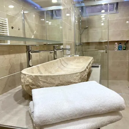 Schoene, Geraeumige Souterrain Mit Japangarten, Kostenlos Parkplatz Appartement Coblence