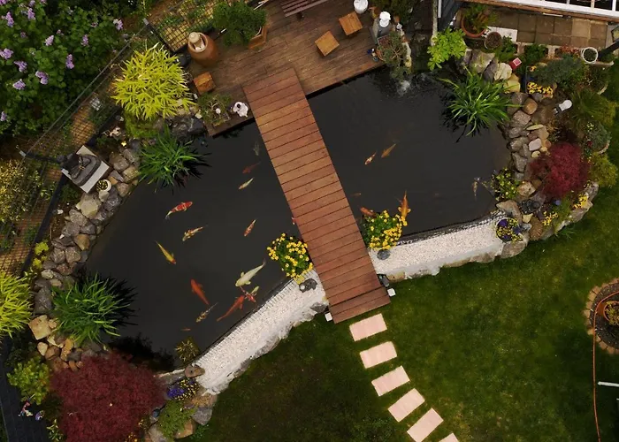 Schoene, Geraeumige Souterrain Mit Japangarten, Kostenlos Parkplatz * Coblença