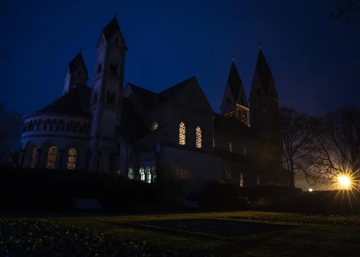 Schoene, Geraeumige Souterrain Mit Japangarten, Kostenlos Parkplatz Apartamento *