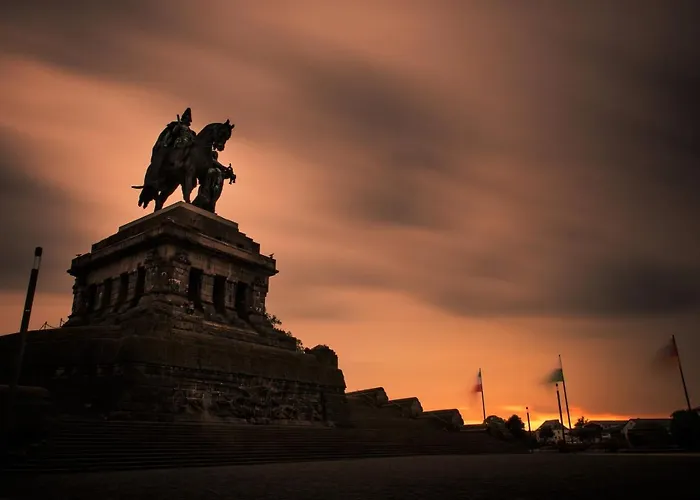 Apartamento Schoene, Geraeumige Souterrain Mit Japangarten, Kostenlos Parkplatz Coblença