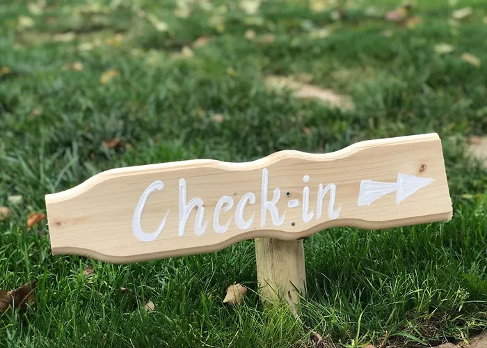 Schoene, Geraeumige Souterrain Mit Japangarten, Kostenlos Parkplatz Apartamento